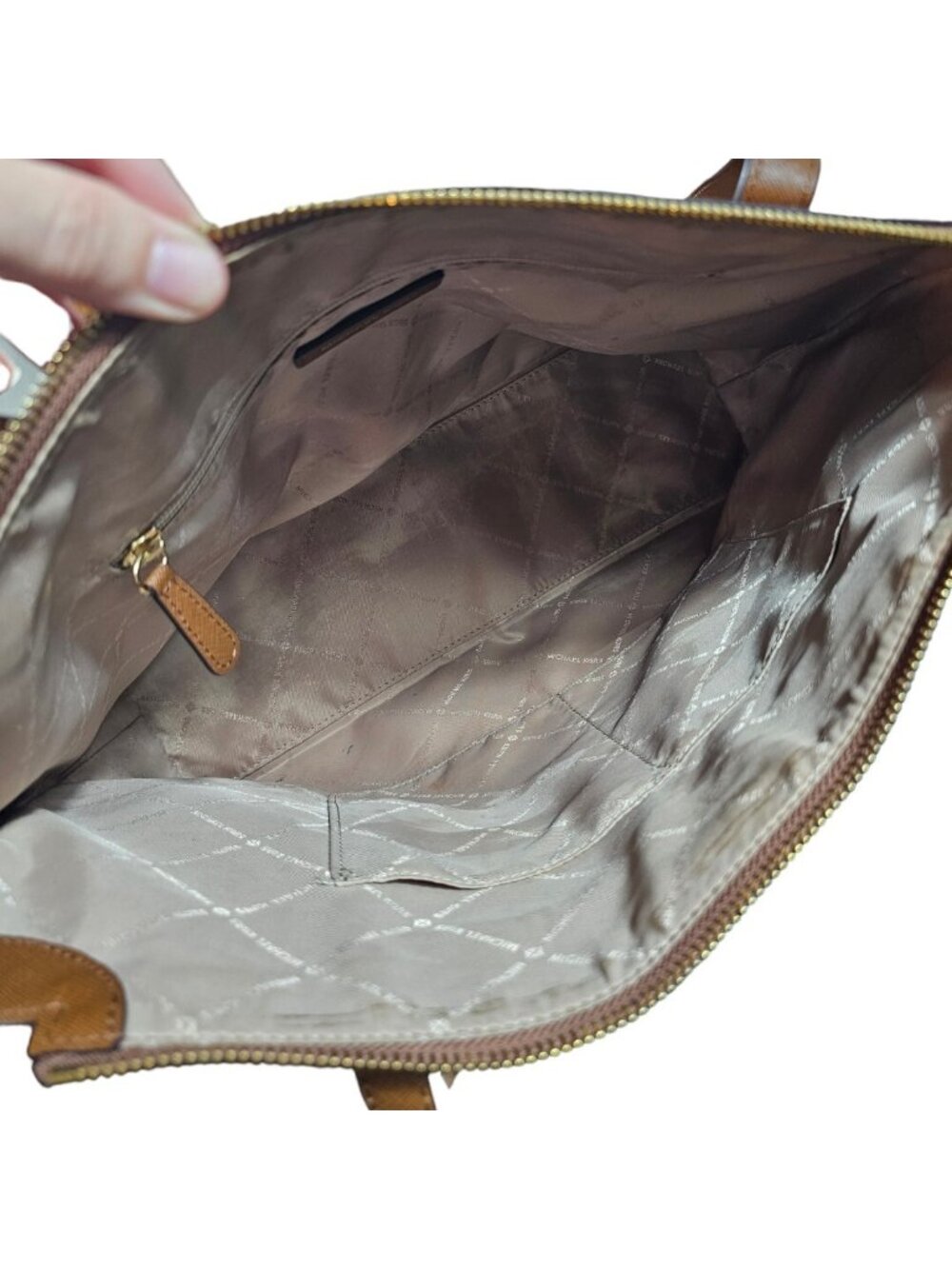 Michael Kors Sinclair Large Logo Tote Bag Brown Canvas Leather 38H9CN2T2B Flaw - Picture 6 of 13